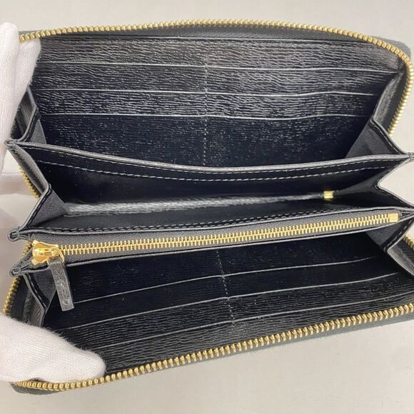 Gucci Zip Around Black Leather Wallet  (Pre-Owned) - Picture 6 of 10